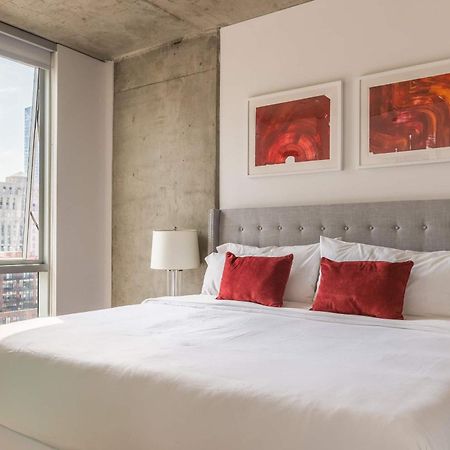 شيكاغو 2Br Elegant Premium Suite With Balcony & Sweeping City Views المظهر الخارجي الصورة